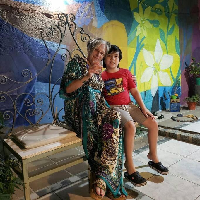 La Casa De Los Murales Avellaneda  Exterior photo